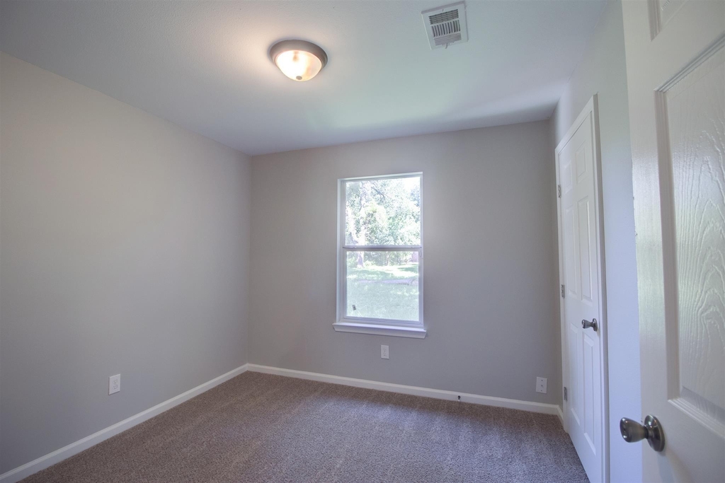 1022 Jeff Street - Photo 11