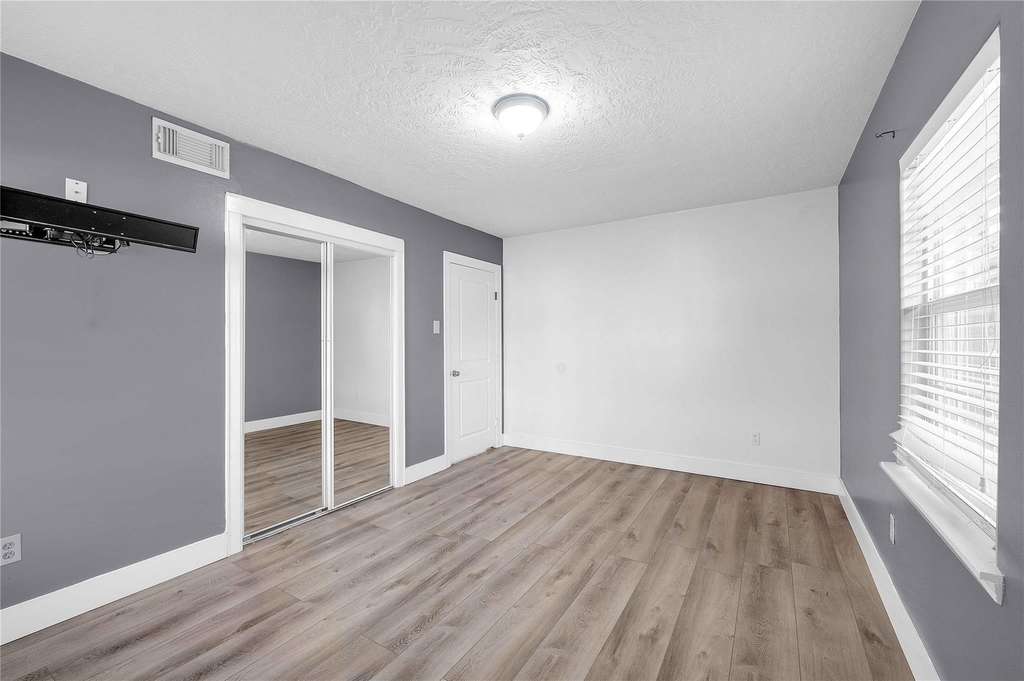 6014 Belarbor Street - Photo 8