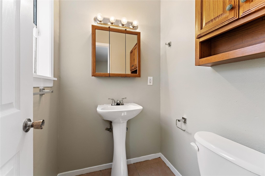 2910 Somerset Avenue - Photo 7