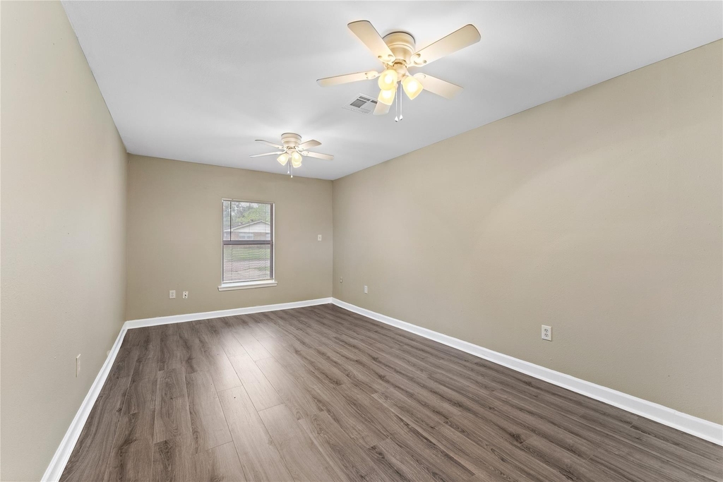 2910 Somerset Avenue - Photo 4