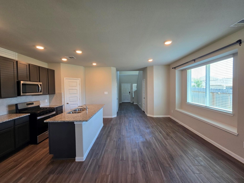13703 Mariah Drive - Photo 10
