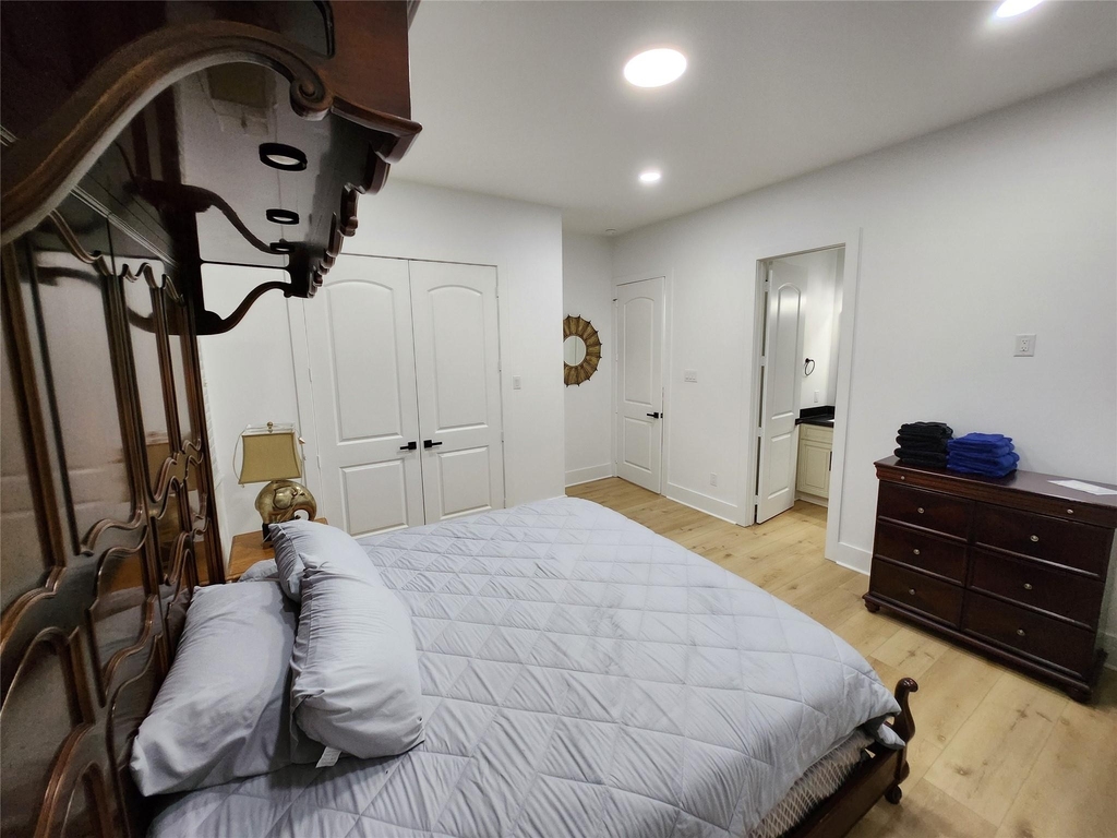 207 Carl Street - Photo 8