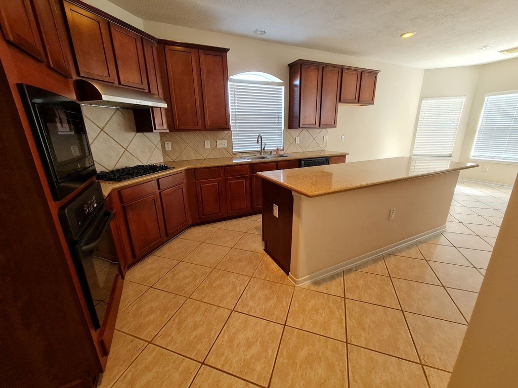 503 Nadia Way - Photo 15
