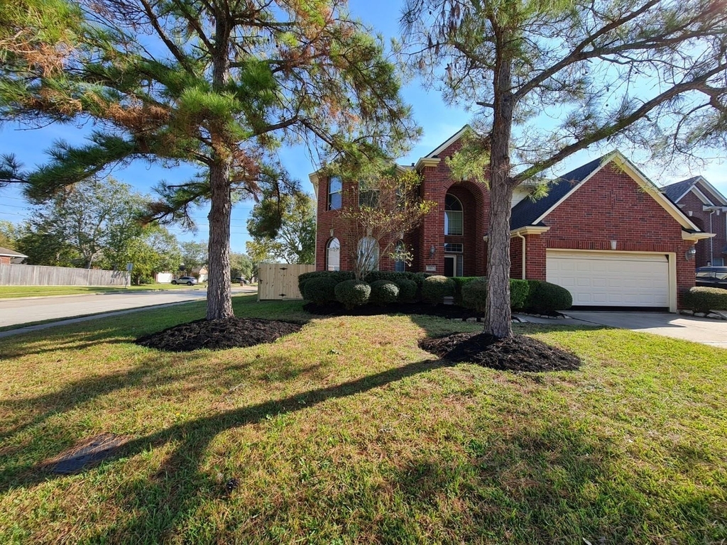 503 Nadia Way - Photo 3