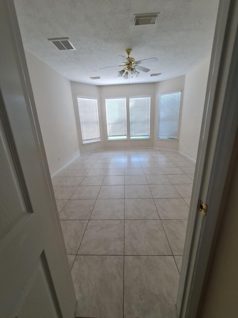 503 Nadia Way - Photo 18