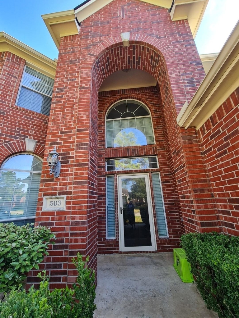 503 Nadia Way - Photo 4
