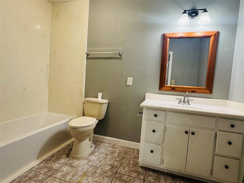 2308 Bennington Street - Photo 12