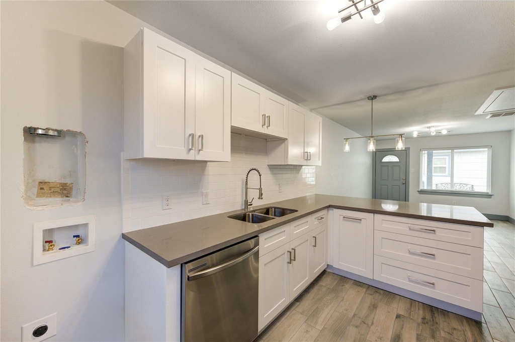 3112 Wentworth Street - Photo 5