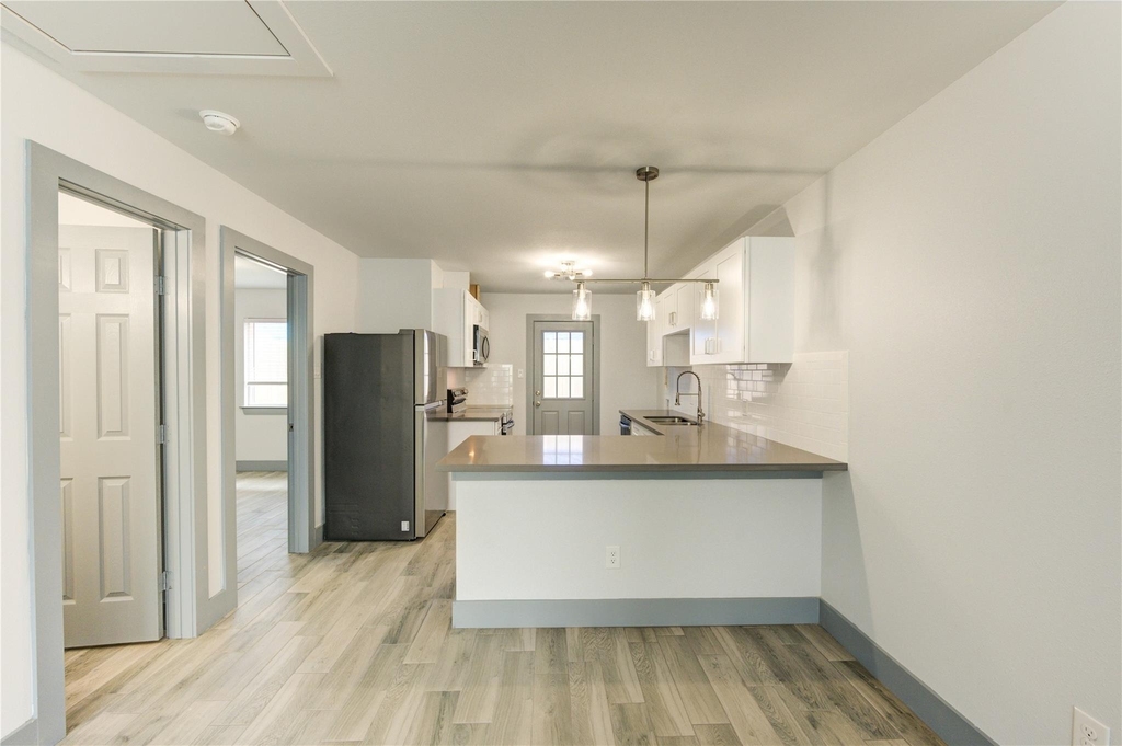 3112 Wentworth Street - Photo 3