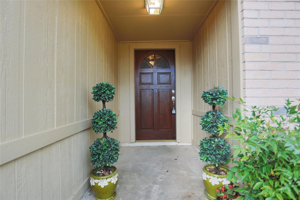 7007 Glen Rosa Drive - Photo 3