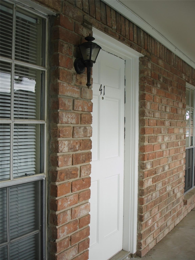 14333 Memorial Drive - Photo 2
