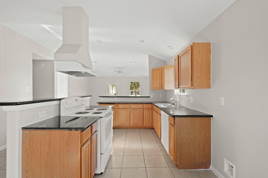 1626 Dove Run - Photo 4