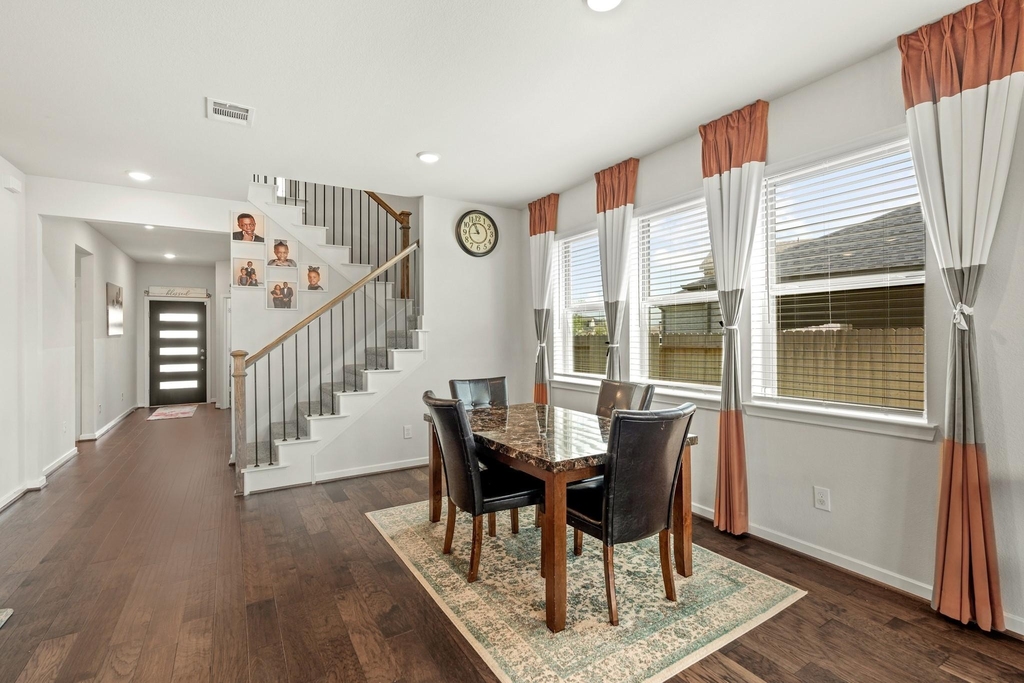 7843 Wyndham Harbor Court - Photo 9
