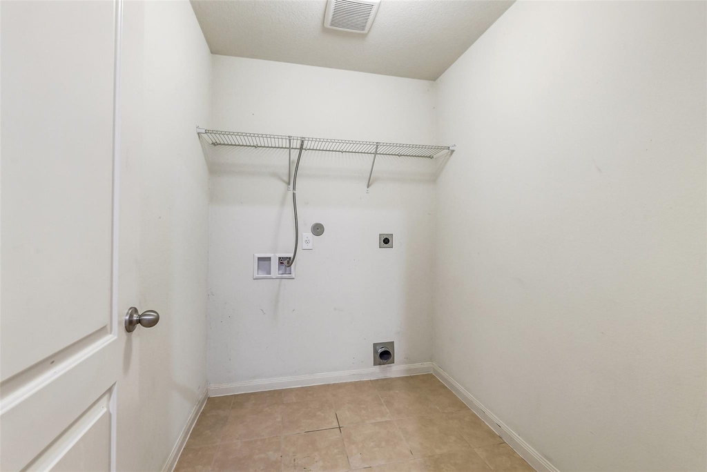 22719 Tabberts Way - Photo 24