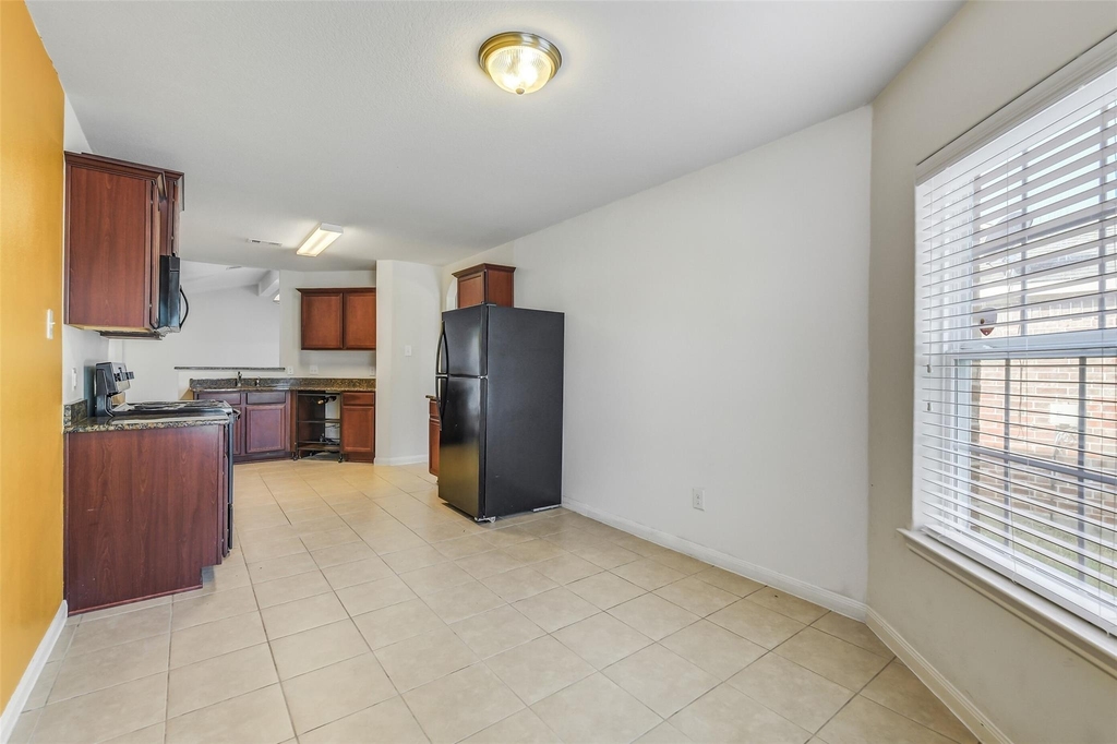 22719 Tabberts Way - Photo 9