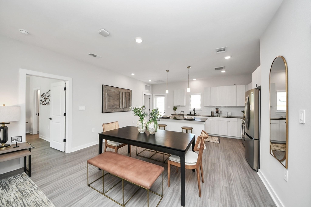 7711 Longmire Road - Photo 10