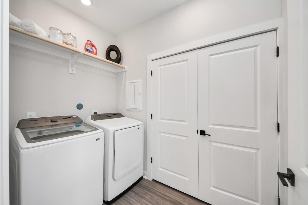 7711 Longmire Road - Photo 23