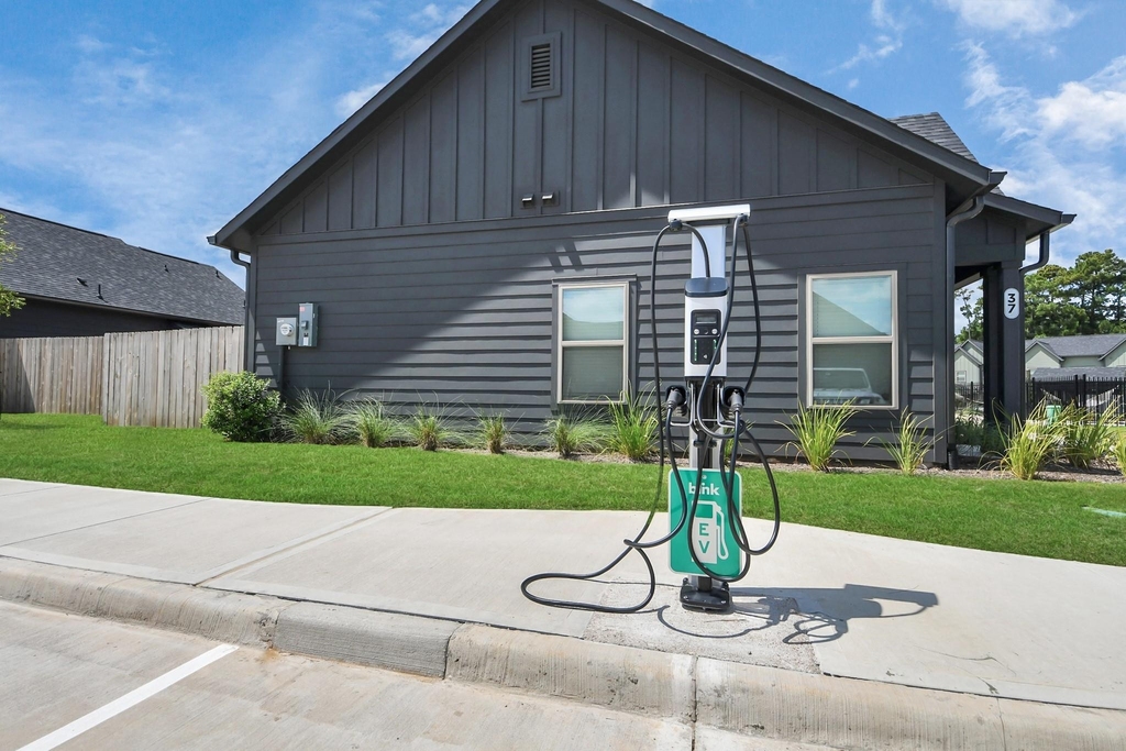 7711 Longmire Road - Photo 46