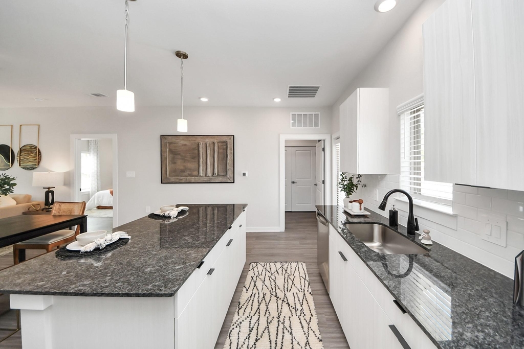 7711 Longmire Road - Photo 15