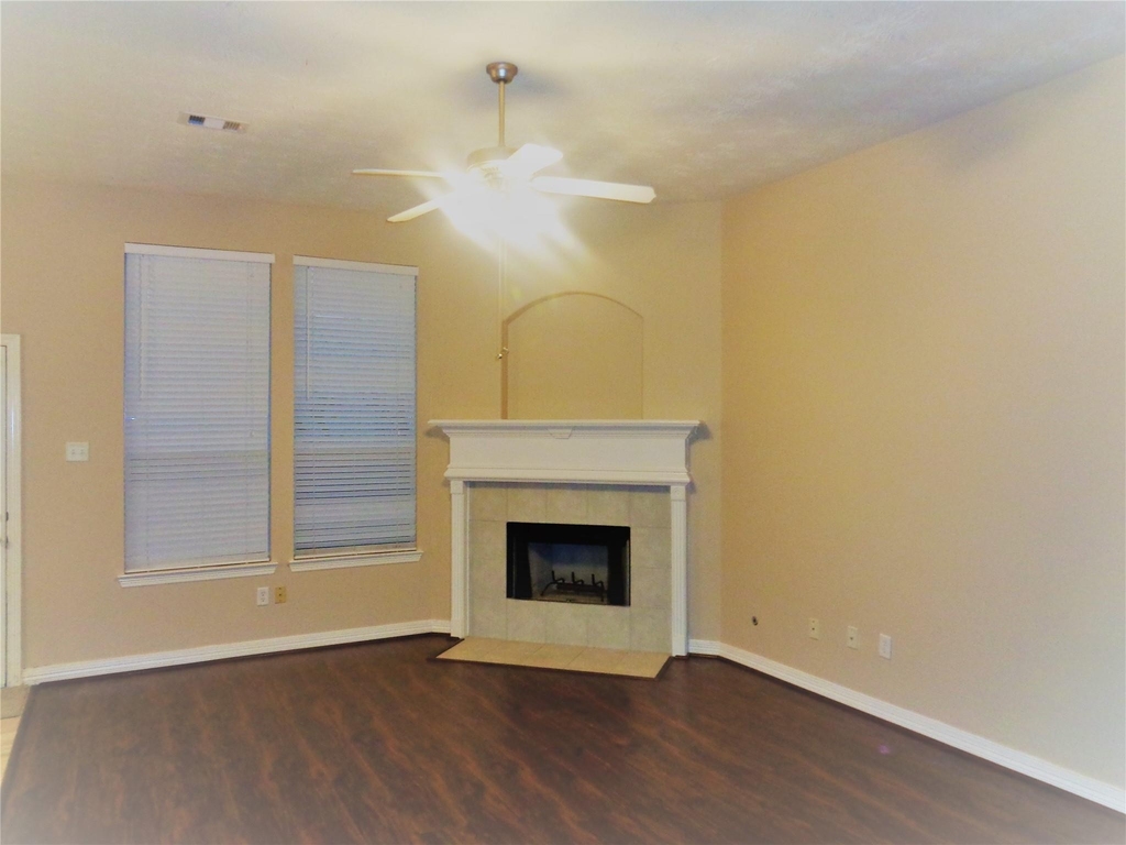 19017 Hammer Lane - Photo 3