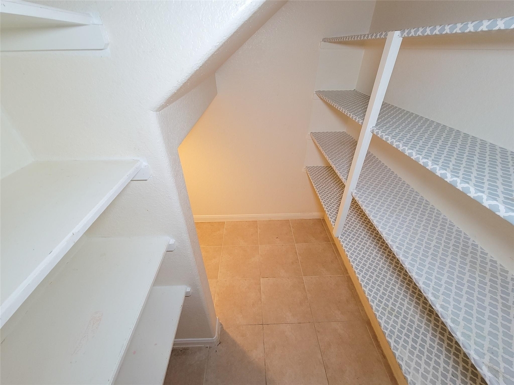 17146 Amarose - Photo 18