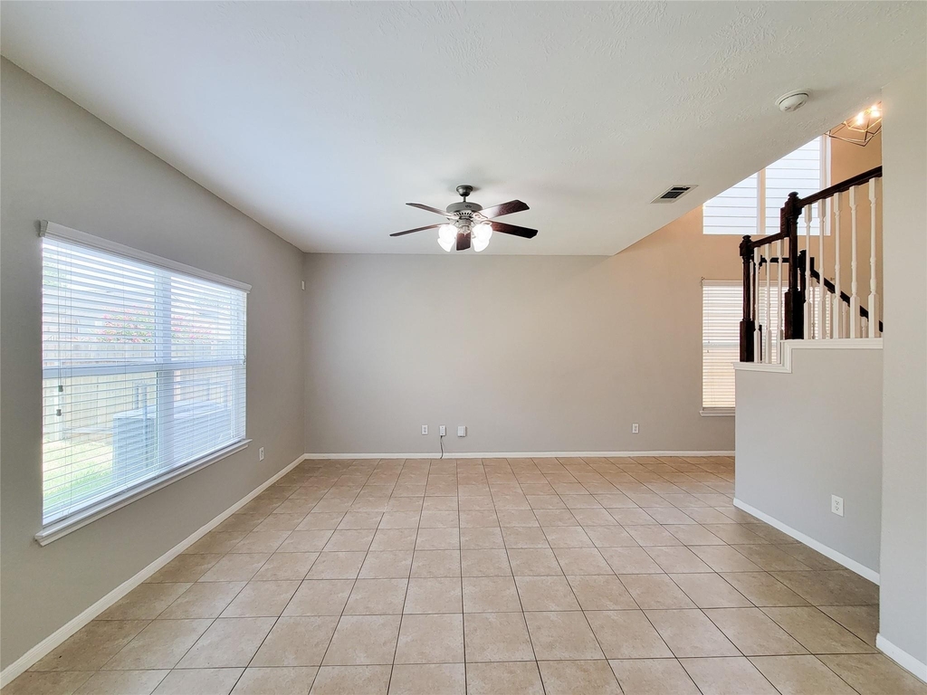 17146 Amarose - Photo 9