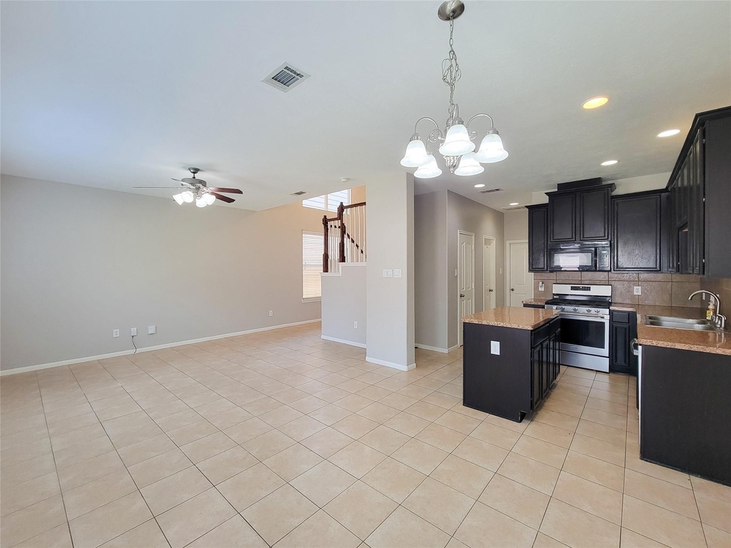 17146 Amarose - Photo 8