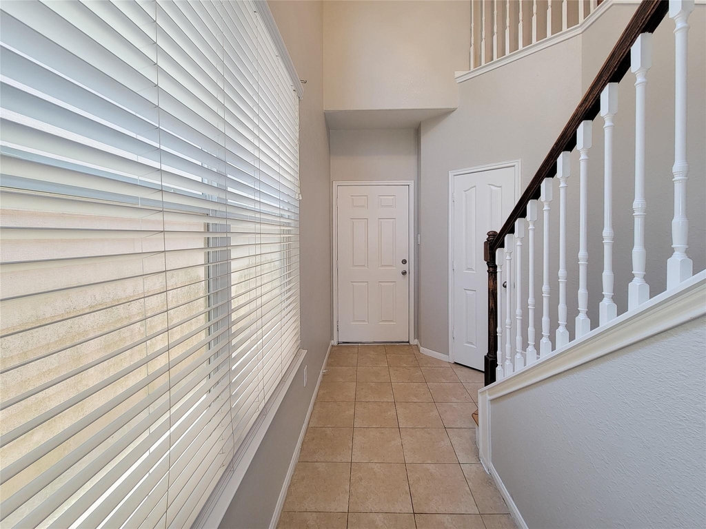 17146 Amarose - Photo 3