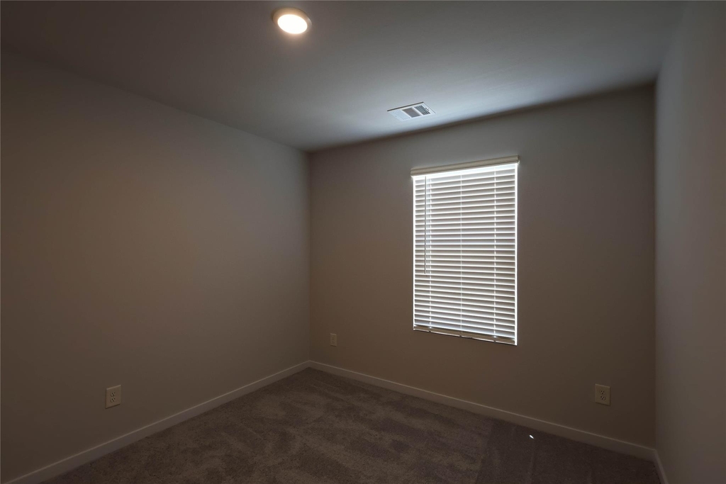 7757 Bergamot Cir - Photo 14