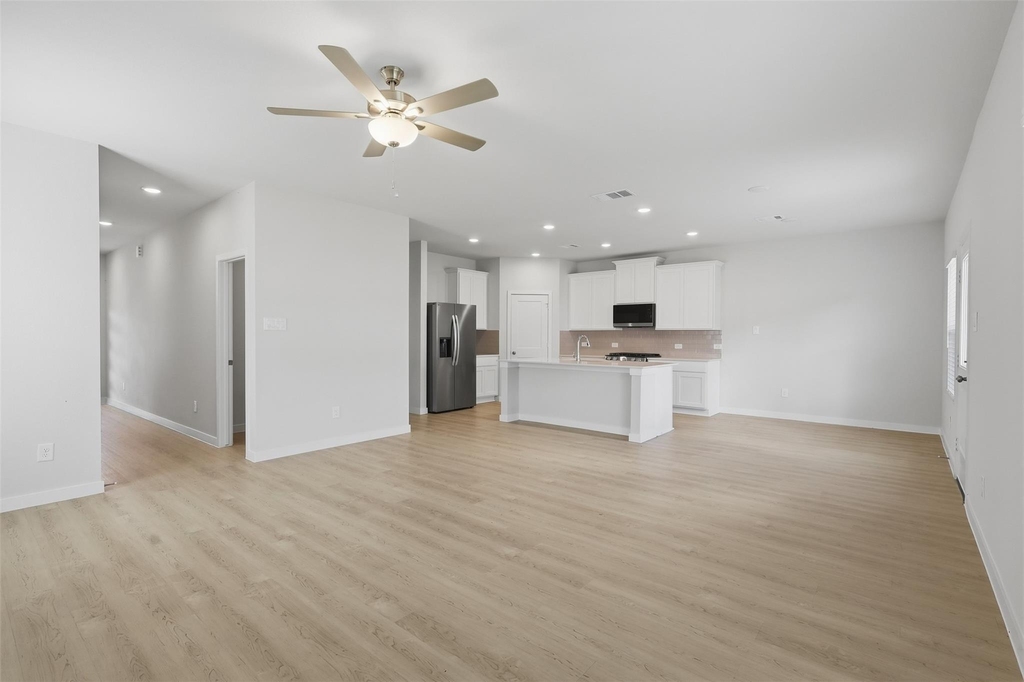 7757 Bergamot Cir - Photo 4