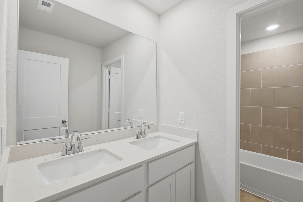 7757 Bergamot Cir - Photo 15