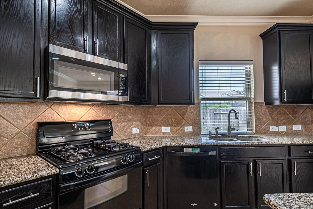11507 Bermondsey Drive - Photo 15