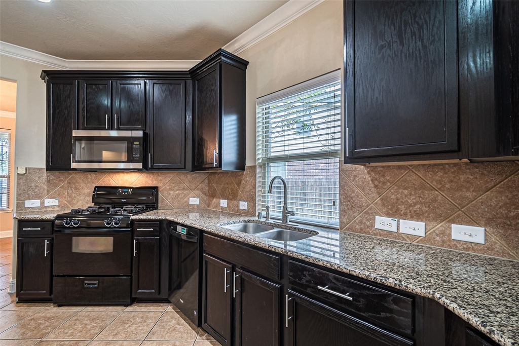 11507 Bermondsey Drive - Photo 16