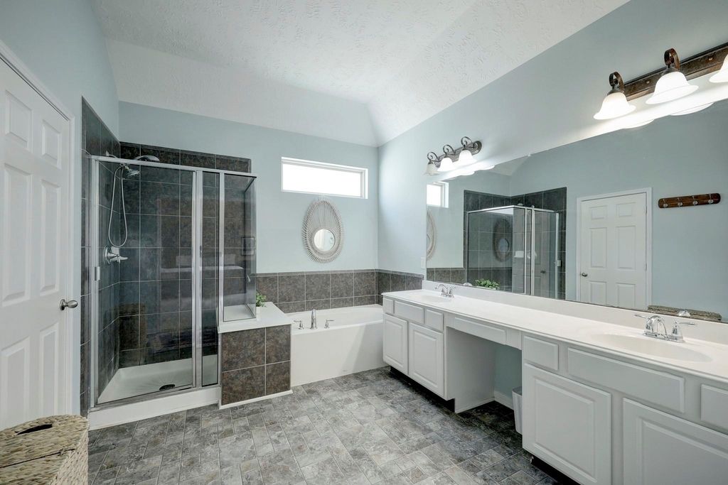 3323 Masters Point Drive - Photo 17