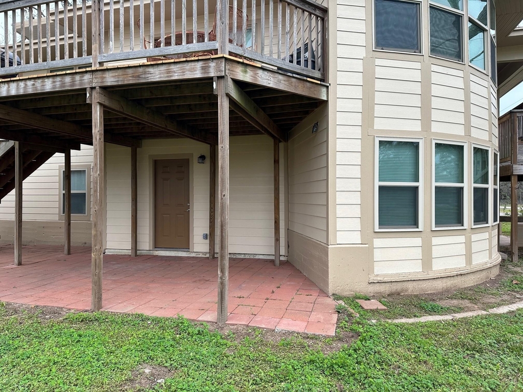 631 Live Oak Street - Photo 1