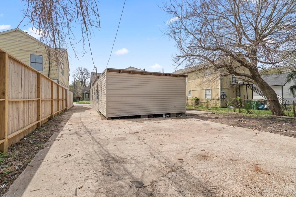 2817 Winbern Street - Photo 11