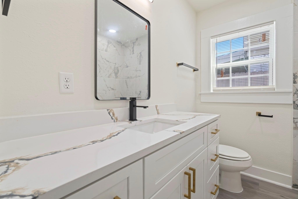 2817 Winbern Street - Photo 8