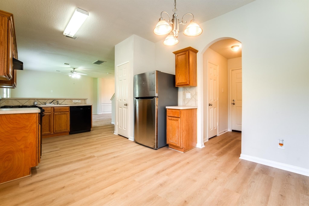 6702 Albion Cresent Drive - Photo 21