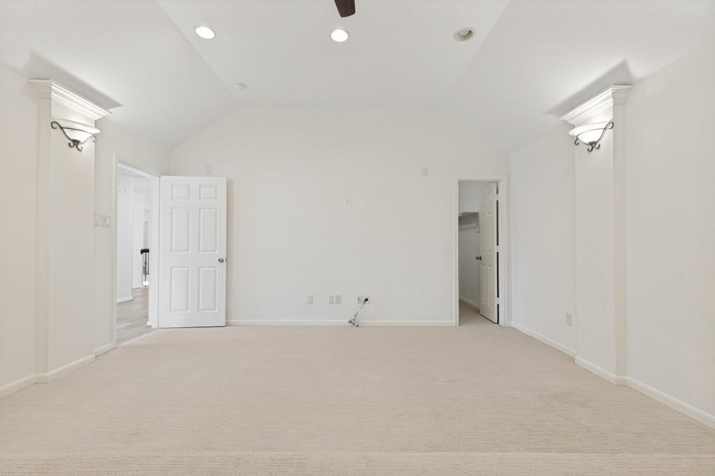 9318 Rainbluff Lane - Photo 21