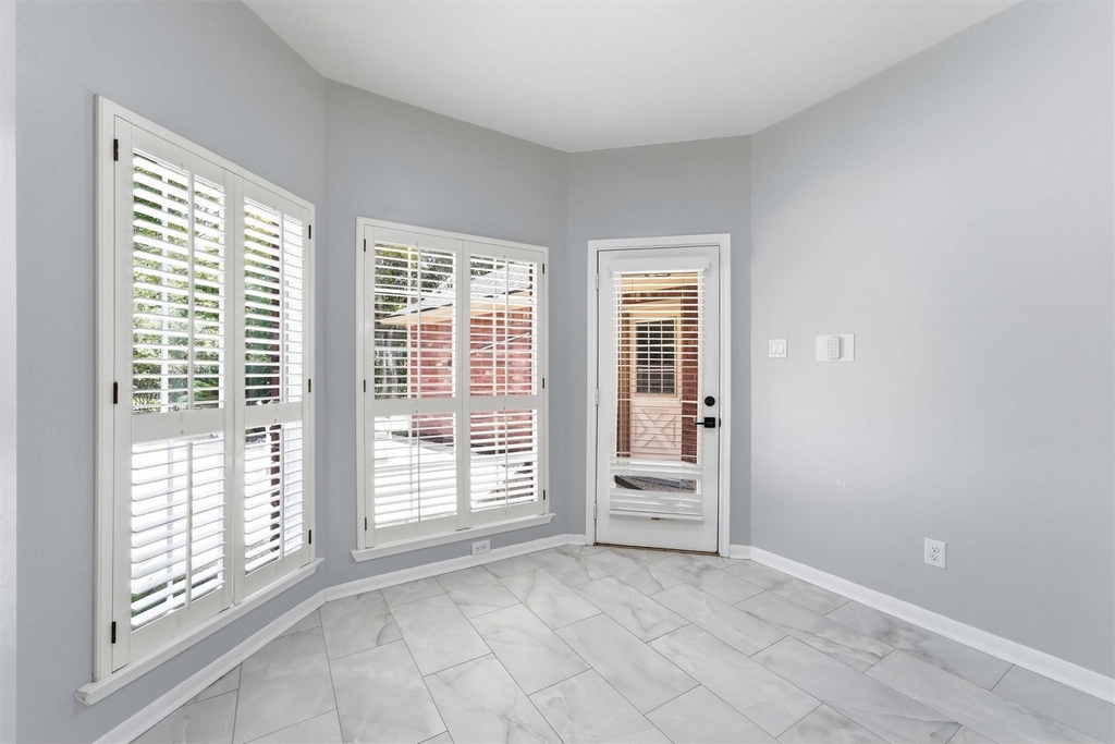 3319 Vista Lake Drive - Photo 6