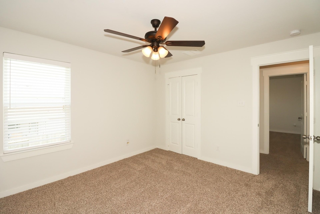15418 Formaston Drive - Photo 11