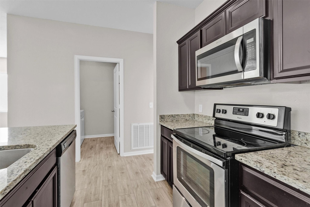 1028 White Birch Lane - Photo 11