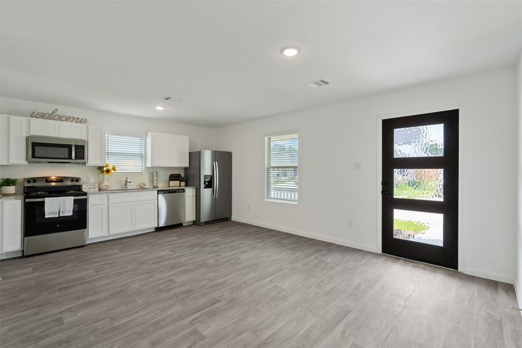 16462 Valerie Marie Place - Photo 2