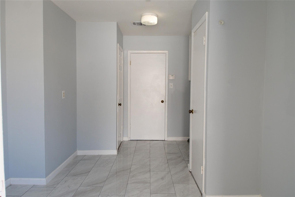 6707 Las Brisas Drive - Photo 23