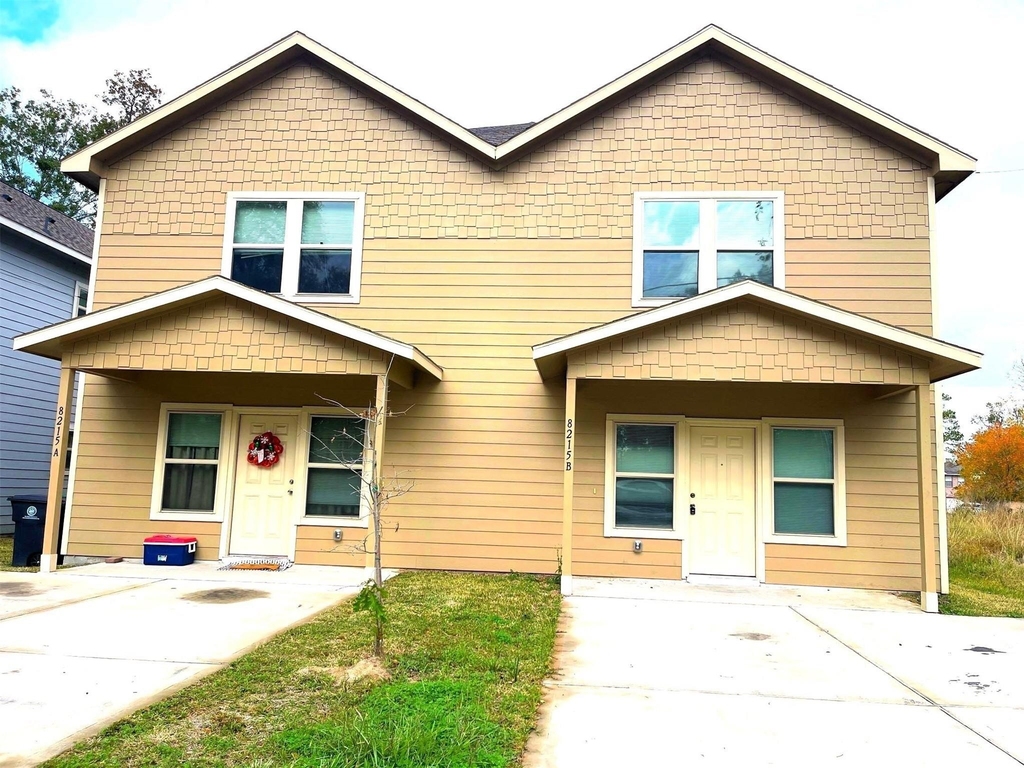 8215 Gallahad Street - Photo 0