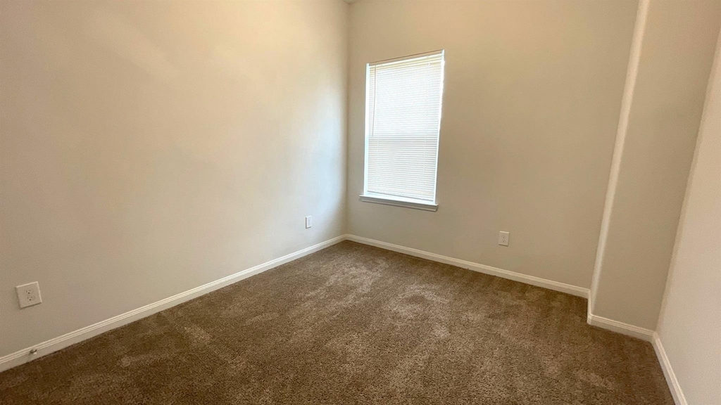 8215 Gallahad Street - Photo 13
