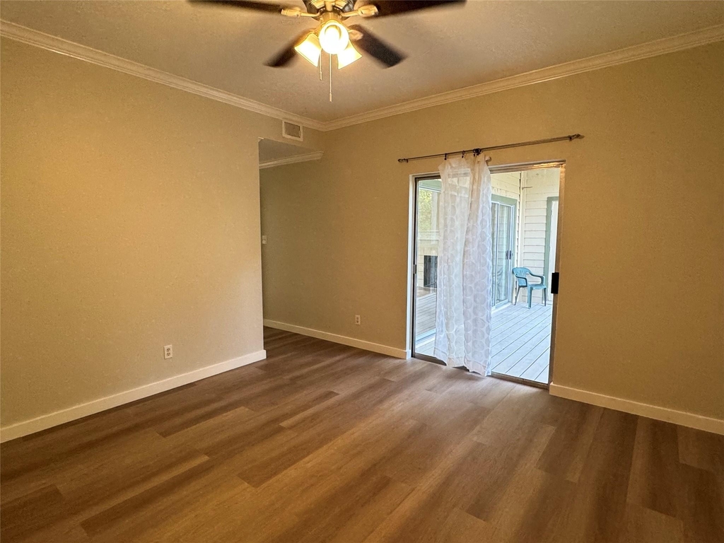 6500 Harbor Town - Photo 23
