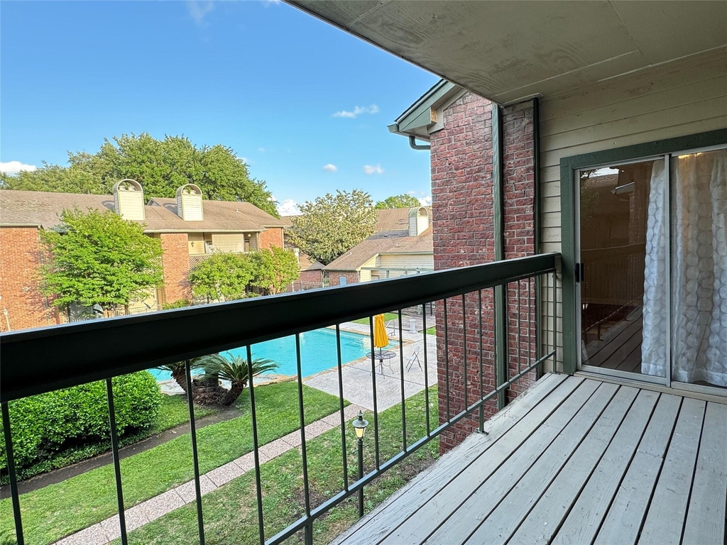 6500 Harbor Town - Photo 8