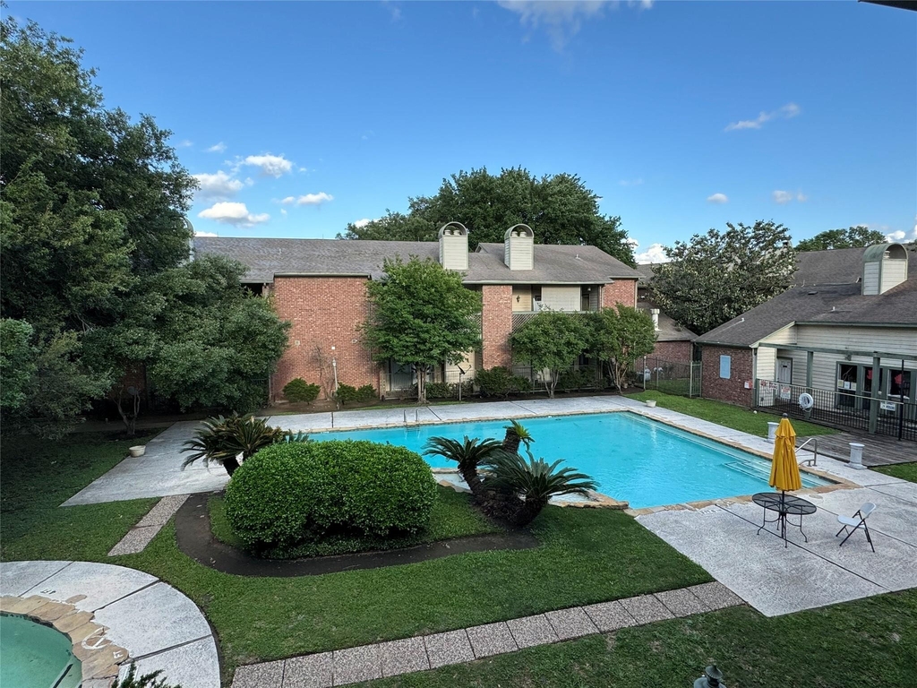 6500 Harbor Town - Photo 0