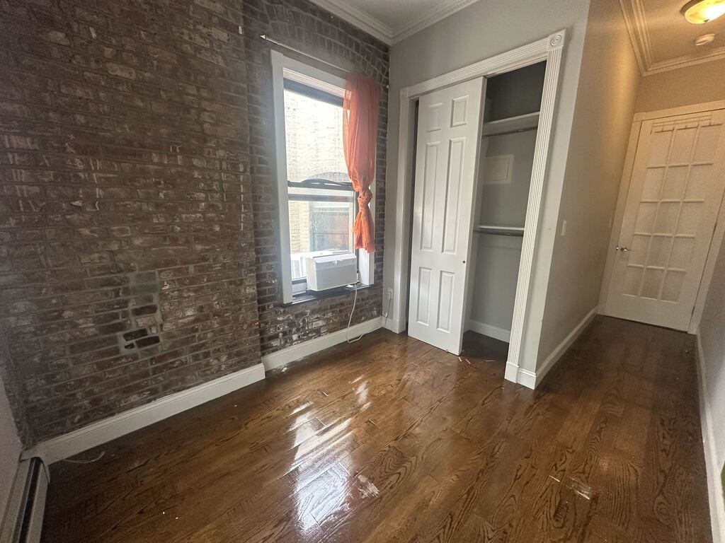 W 103rd St and Manhattan Ave - Photo 6